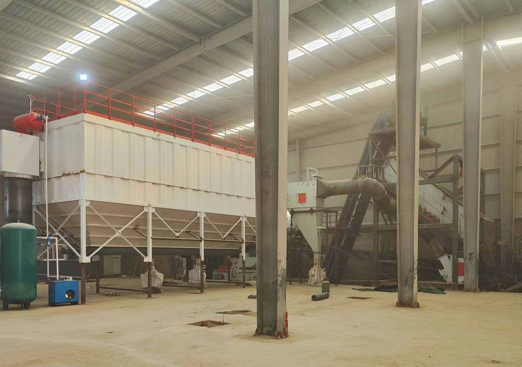 與平面制砂相比，干法制砂樓有哪些優(yōu)勢(shì)？