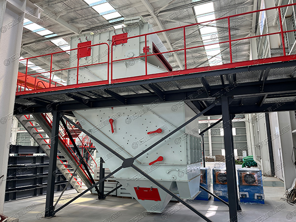 高頻篩，細(xì)物料篩分專家，效率高還不堵孔